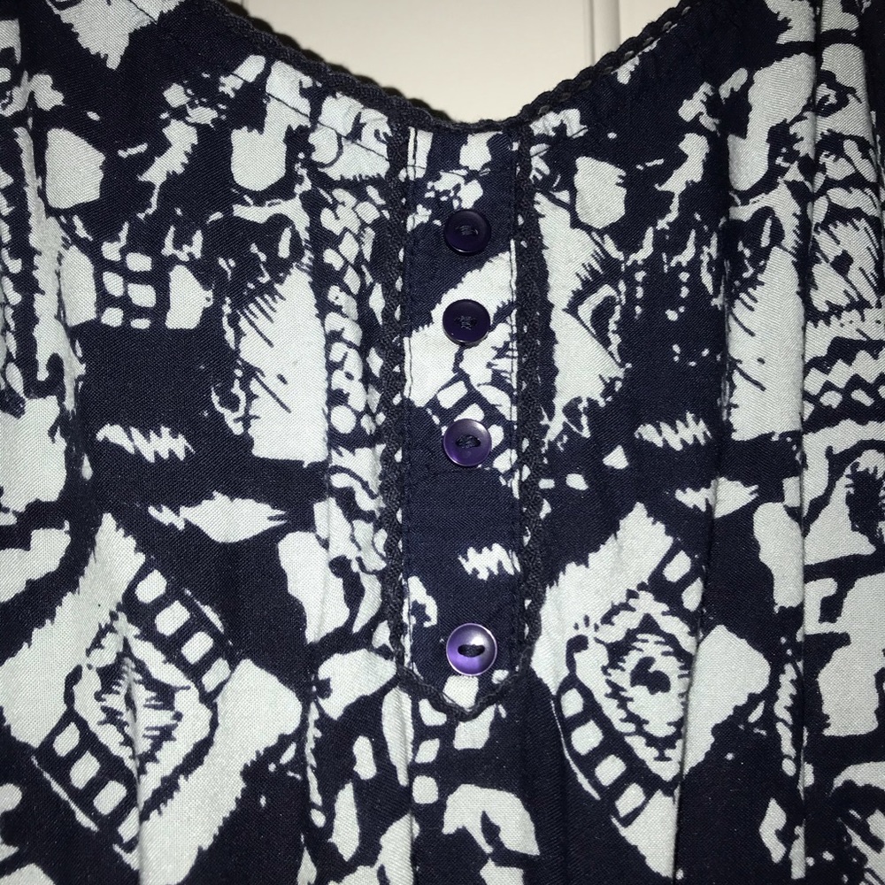 Patterned Romper - Picture 2 of 3